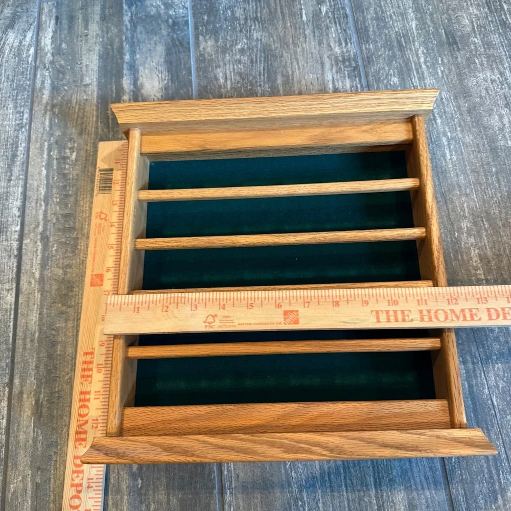 Vintage Wooden Golf Ball Display Case Wall Hanging Frame Green Felt Oak Finish